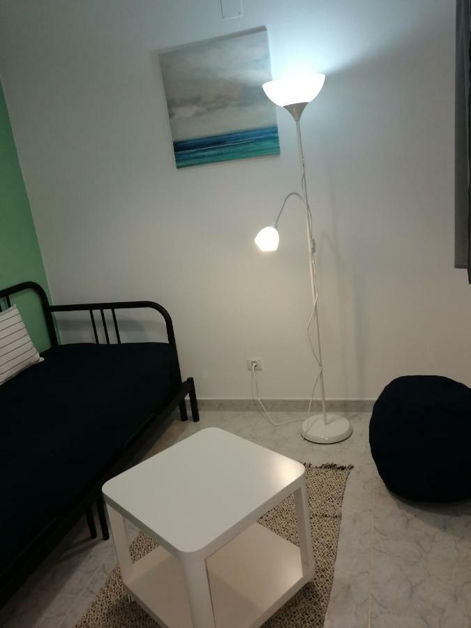 Ocean'S 7 - Lagos Guest House Екстериор снимка