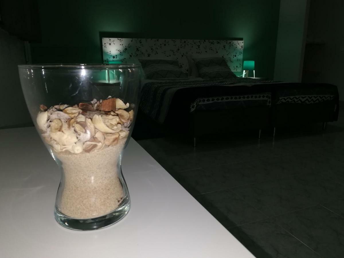 Ocean'S 7 - Lagos Guest House Екстериор снимка