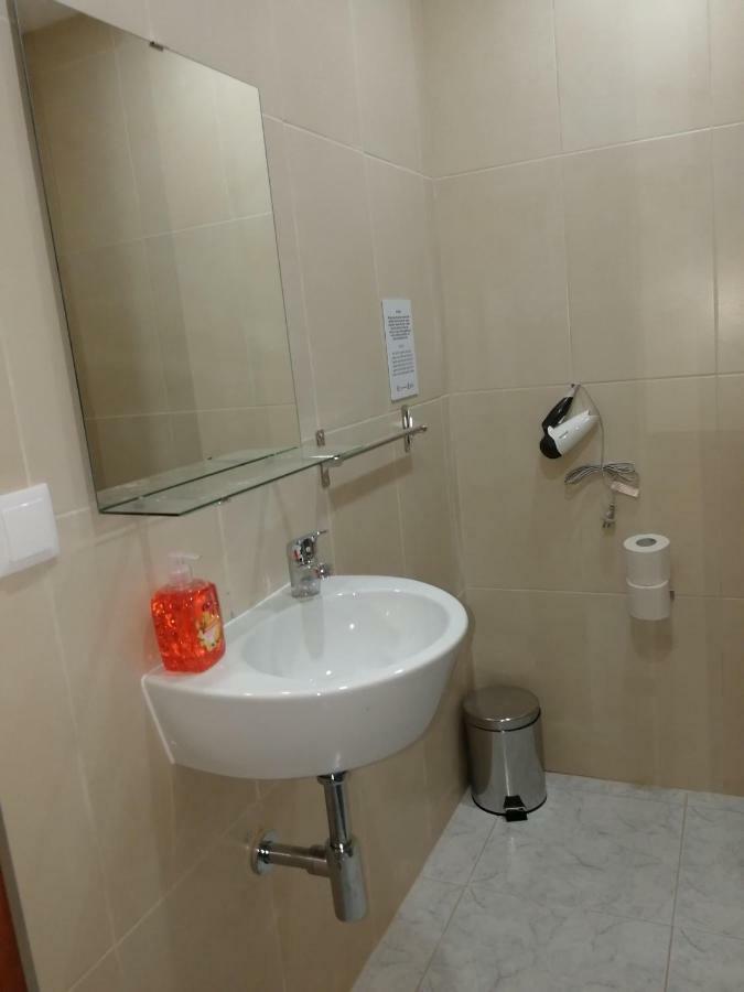 Ocean'S 7 - Lagos Guest House Екстериор снимка