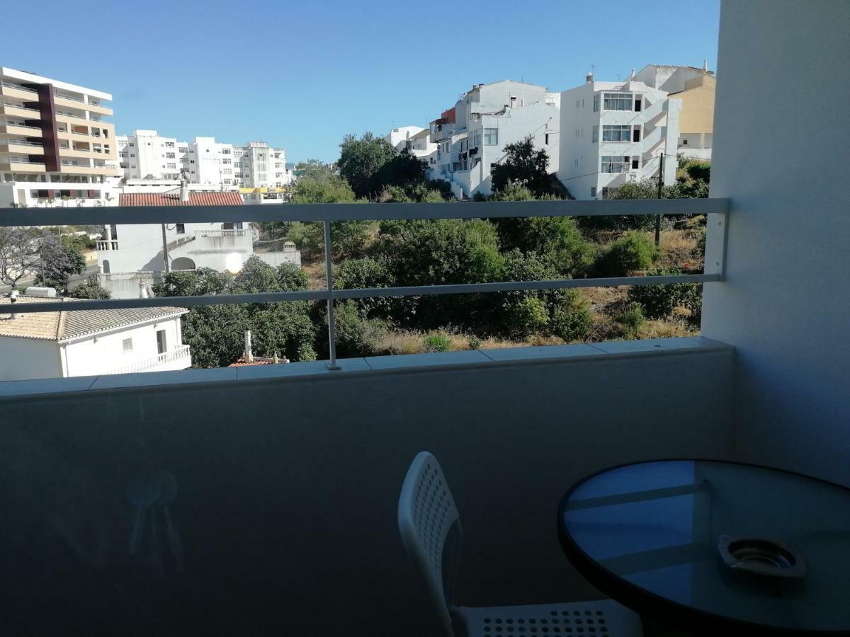 Ocean'S 7 - Lagos Guest House Екстериор снимка
